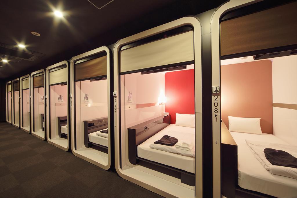 First Cabin Shinbashi Atagoyama Tokyo Bilik gambar